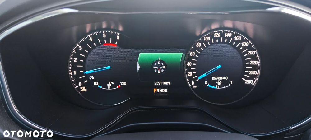 Ford Mondeo SW 2.0 TDCi S&S PowerShift-Aut Titanium - 24