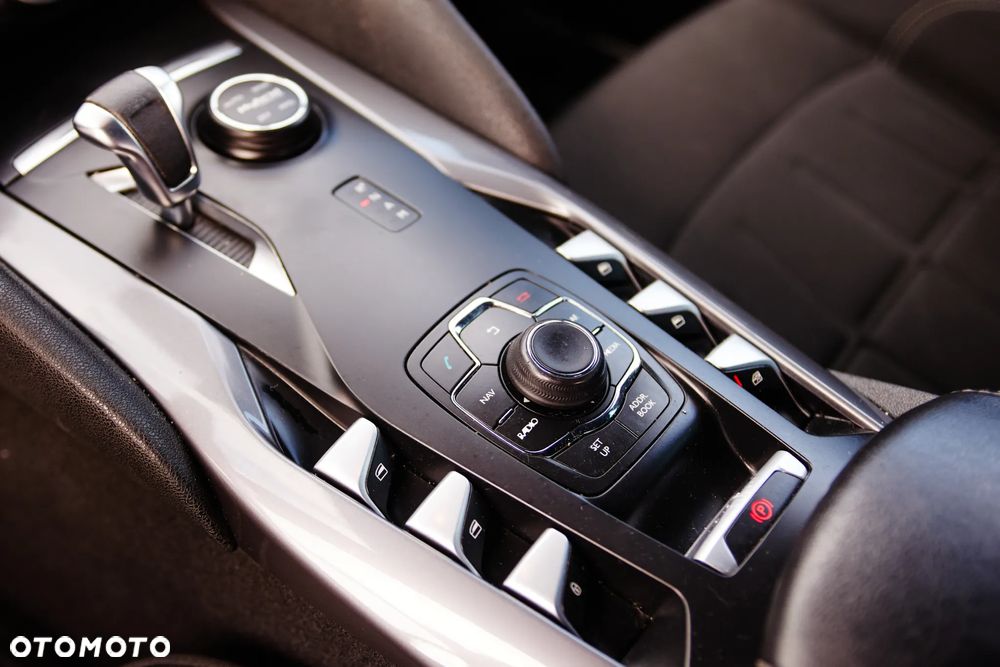 Citroën DS5 Hybrid4 EGS6 SportChic - 16