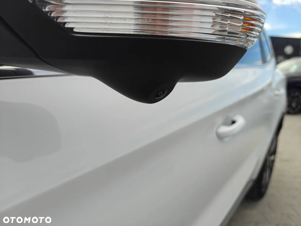 MG ZS Hybrid+ - 30