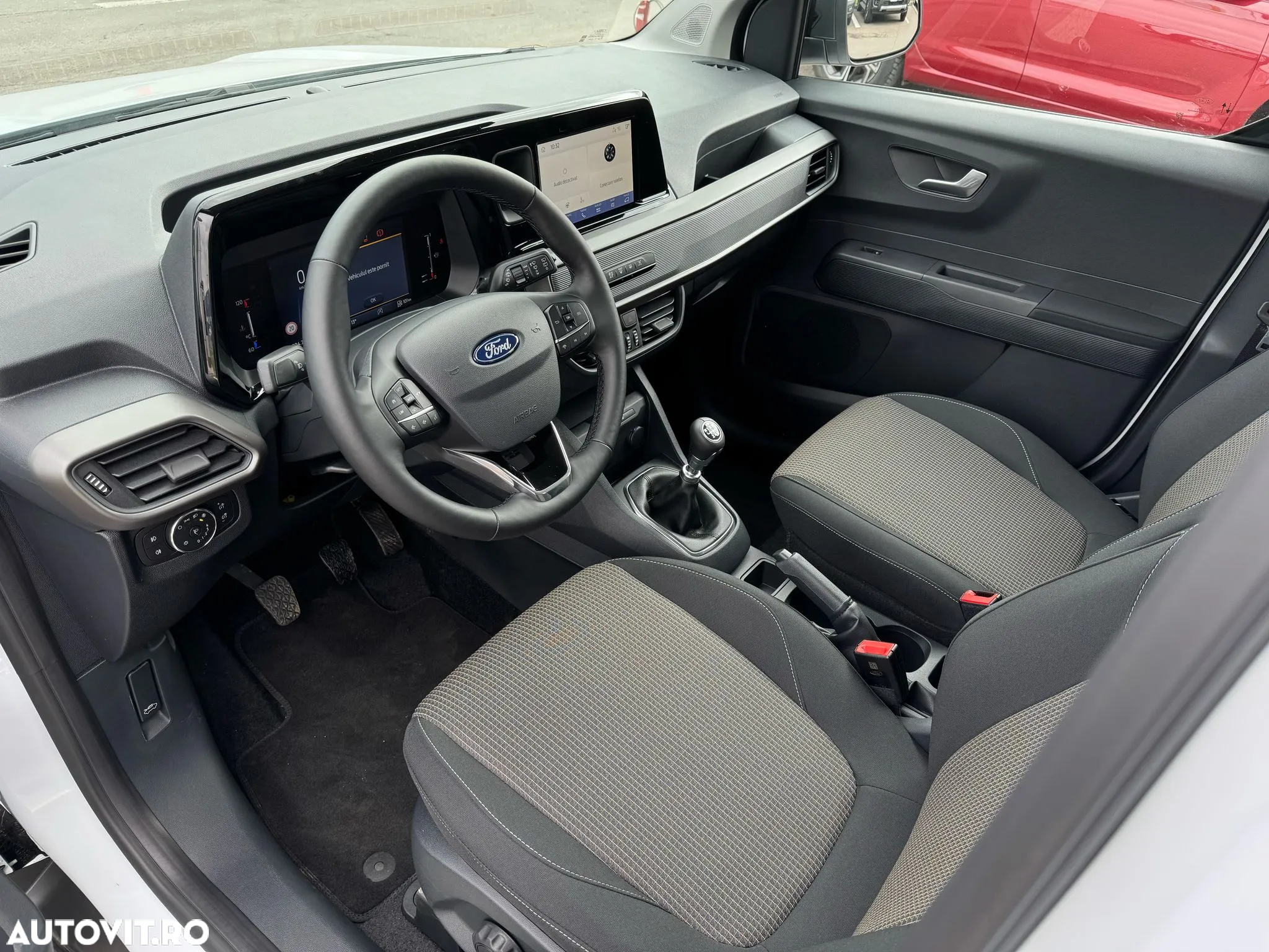 Ford Tourneo Courier 1.0 EcoBoost Trend - 11