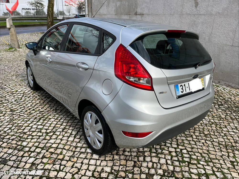 Ford Fiesta 1.4 TDCI Ambiente - 3