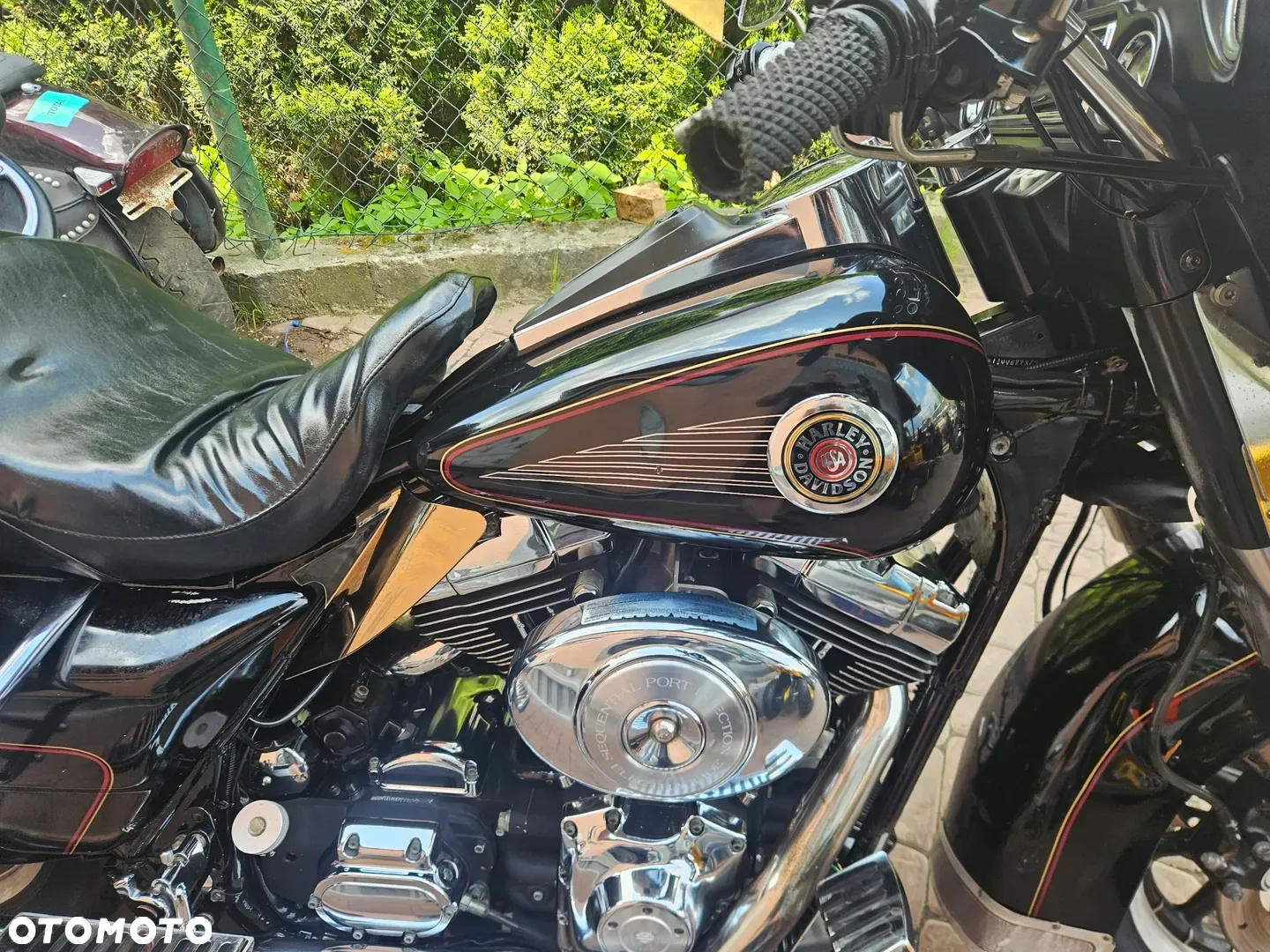Harley-Davidson FLH Electra Glide - 38
