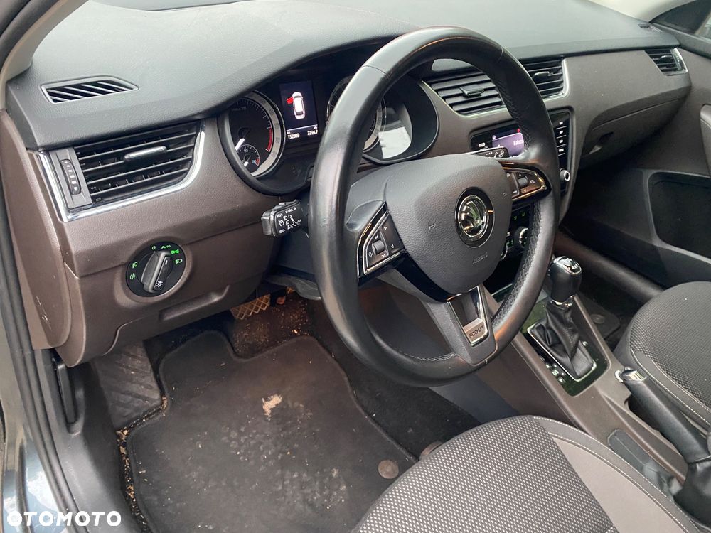 Skoda Octavia 2.0 TDI 4x4 DSG Scout - 13