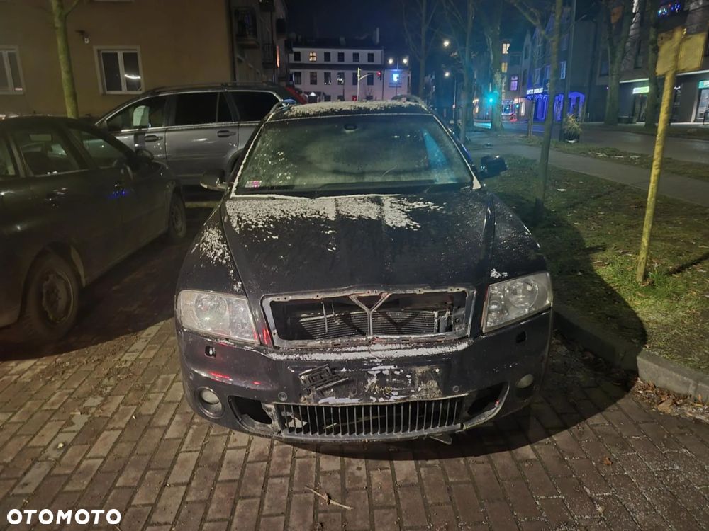 Skoda Octavia 2.0 TDI CR DPF RS - 8