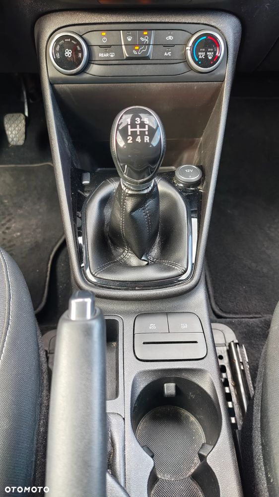 Ford Fiesta - 23