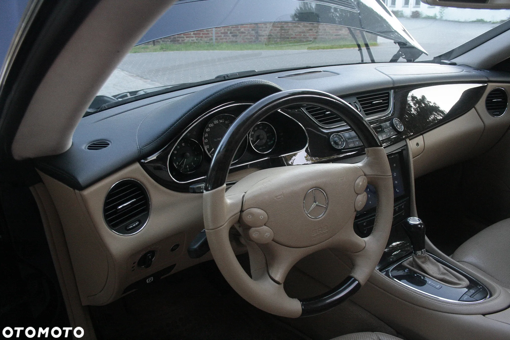 Mercedes-Benz CLS 500 - 23