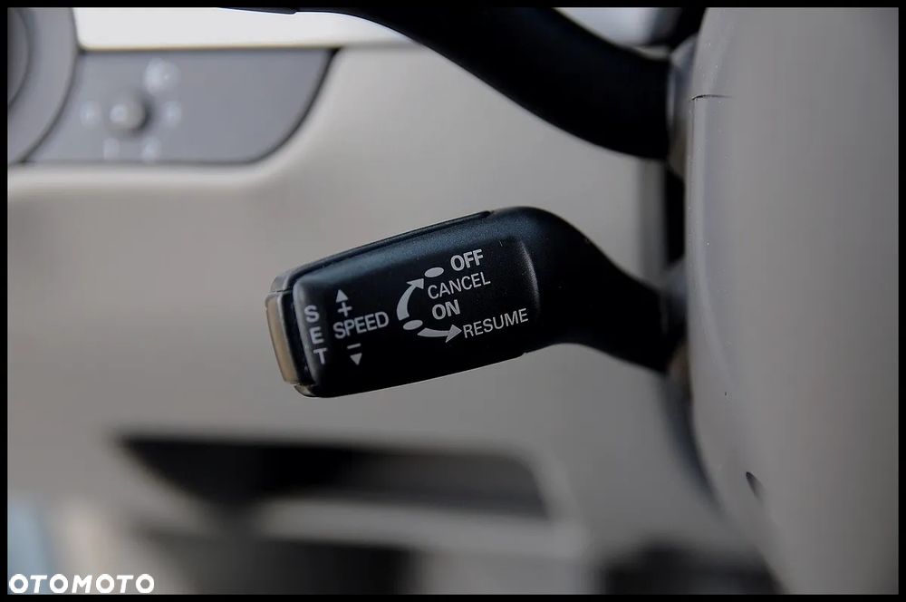 Audi A4 Limousine - 8