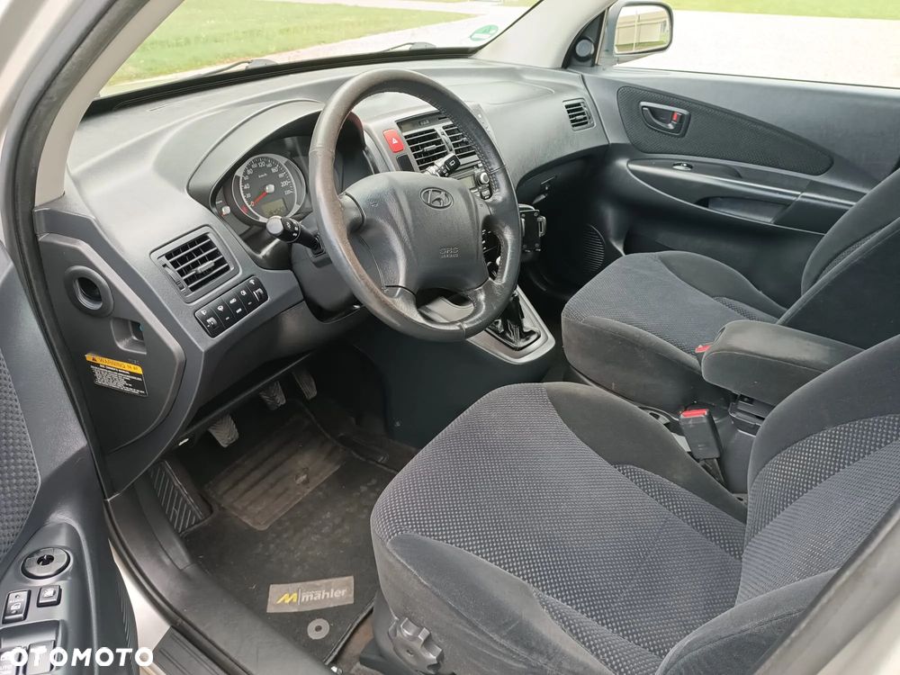 Hyundai Tucson 2.0 4WD GLS - 8