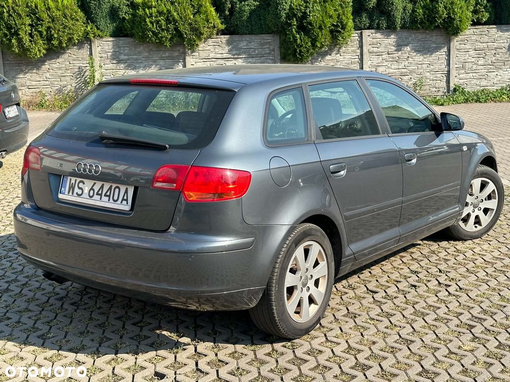Audi A3 Sportback - 3