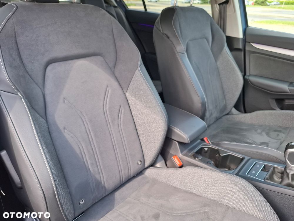 Volkswagen Golf 1.5 TSI Special Edition - 12