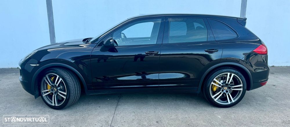 Porsche Cayenne Turbo - 6