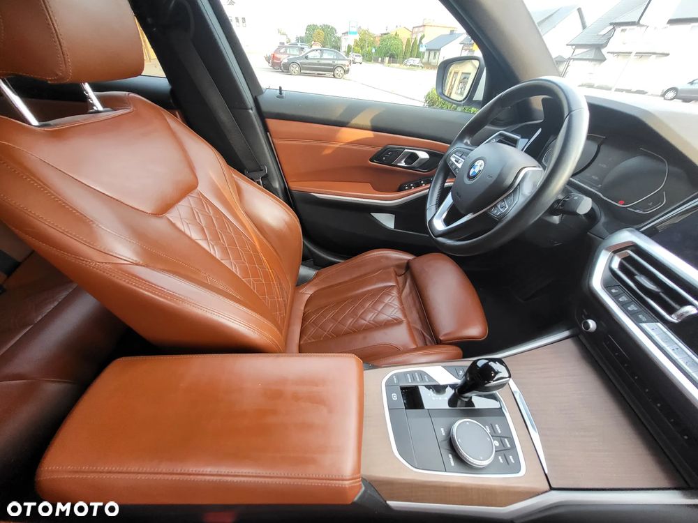 BMW Seria 3 318d Sport Line - 20