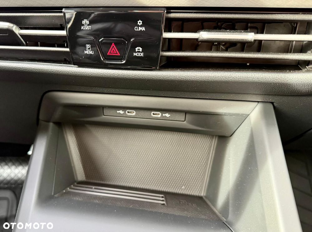 Volkswagen Golf - 23