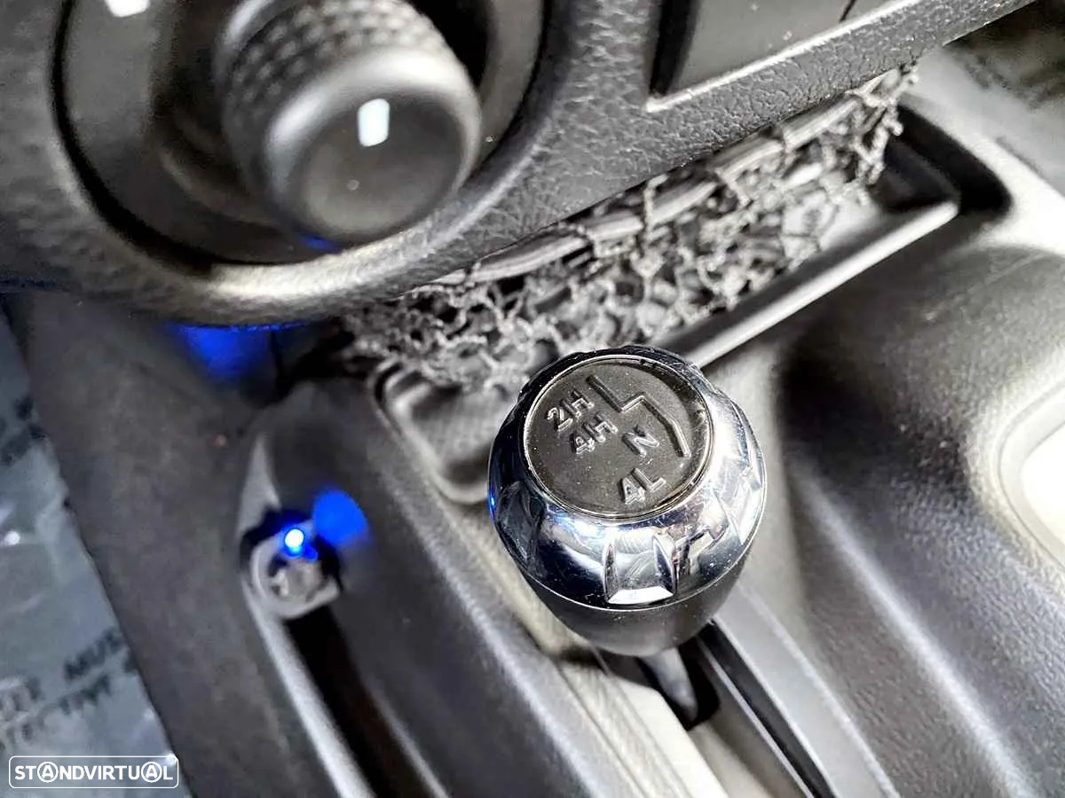 Jeep Wrangler - 19