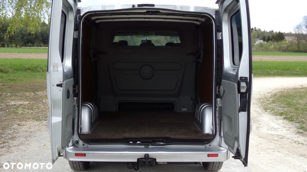 Opel VIVARO 2.0 115KM * LONG * KLIMA * BRYGADÓWKA 5/6 OSÓB * SUPER STAN ! - 23