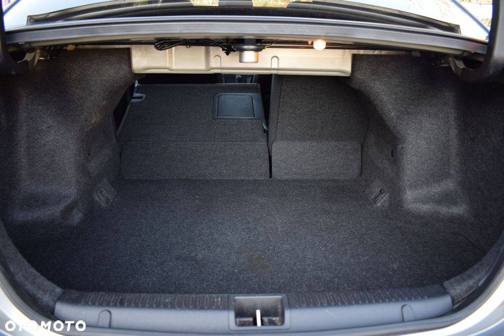 Suzuki Kizashi 2.4 4x4 CVT Sport - 12