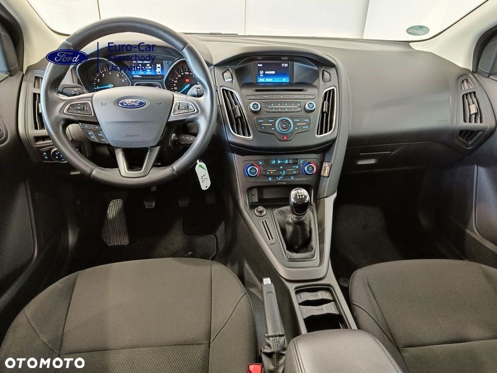 Ford Focus 1.6 Edition - 16