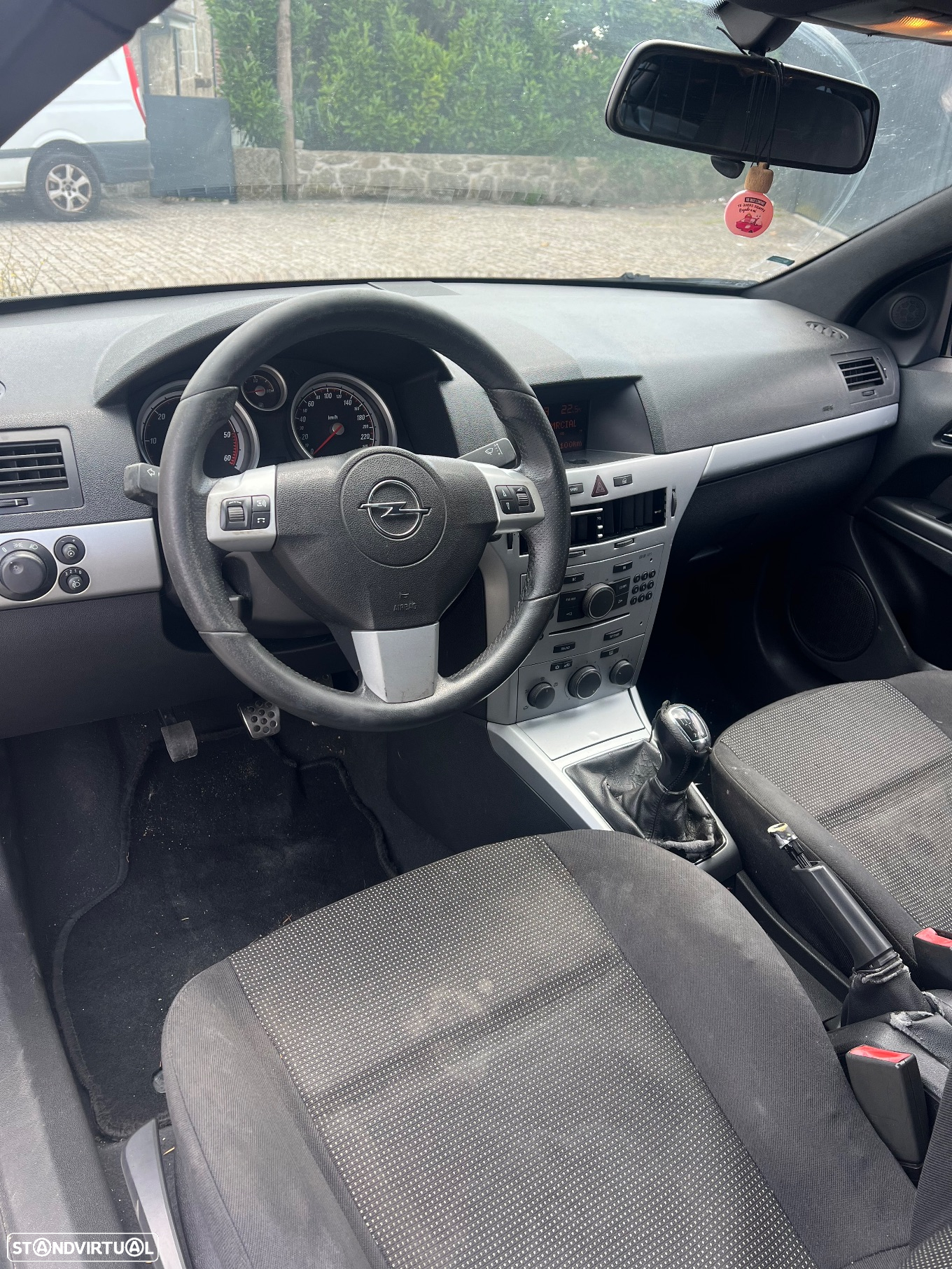 Opel Astra GTC 1.7 CDTi - 5