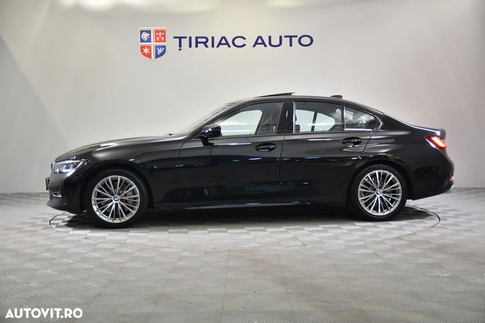 BMW Seria 3 330i xDrive AT - 2