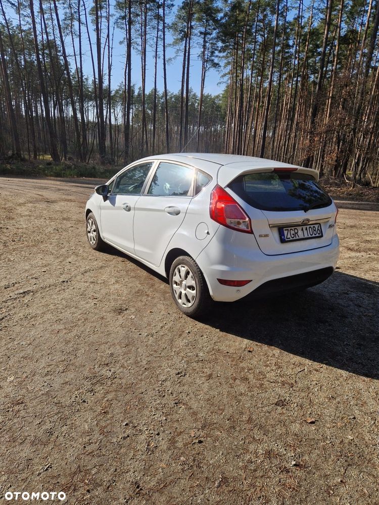 Ford Fiesta - 4