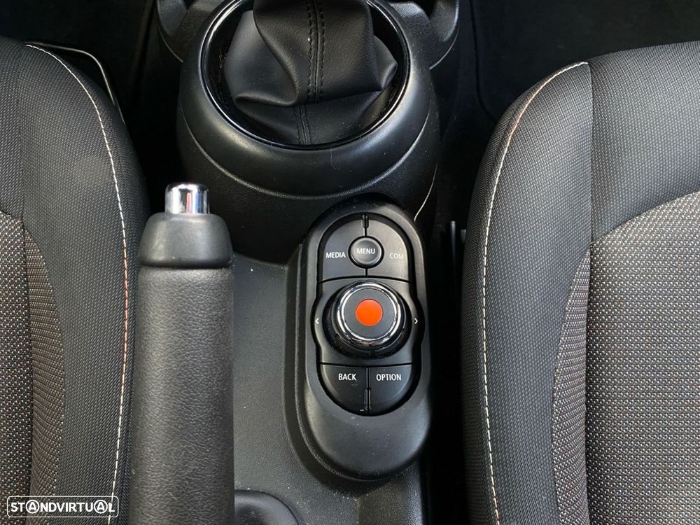 MINI 5 Portas Cooper D - 12