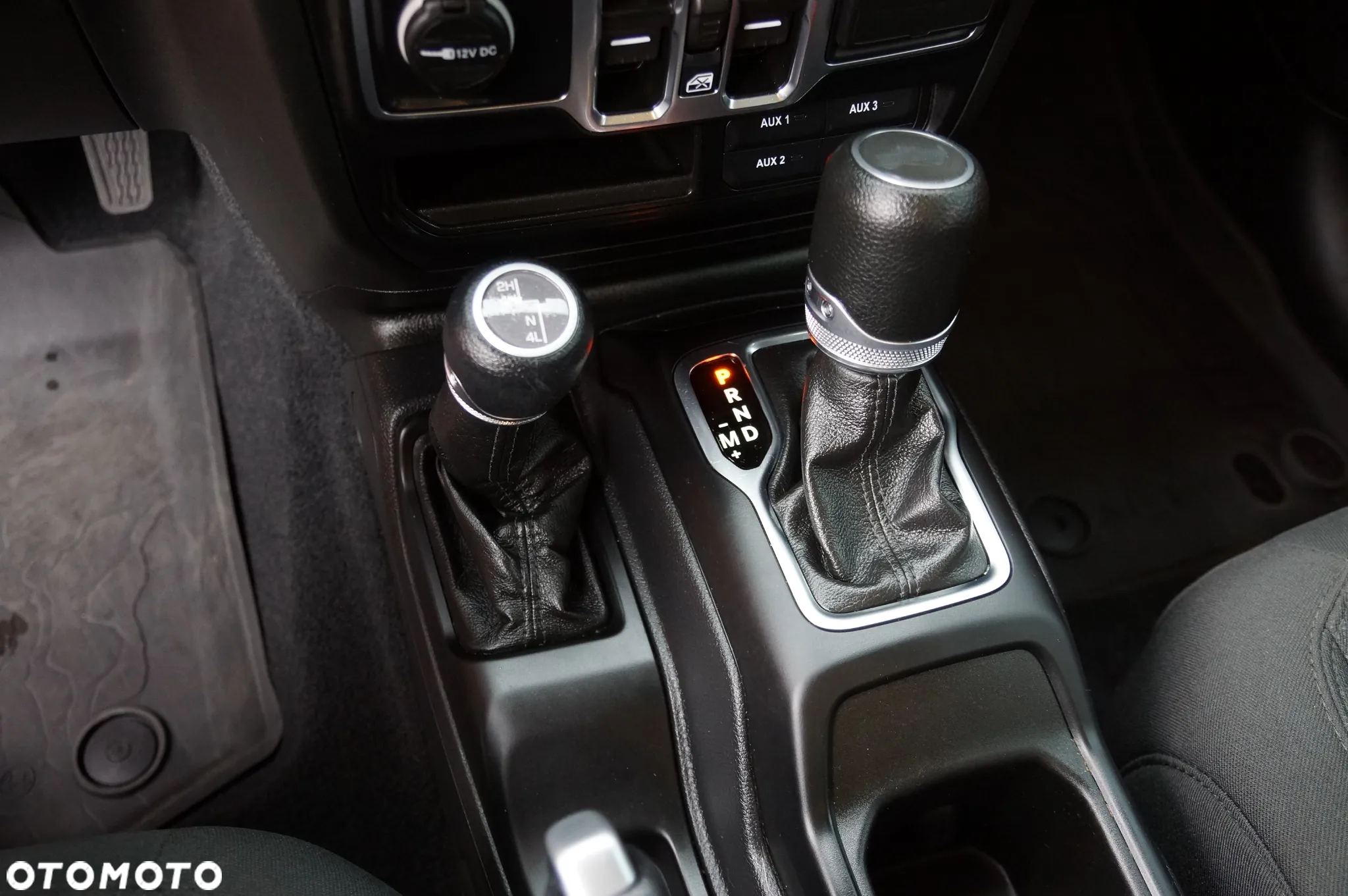 Jeep Wrangler - 16
