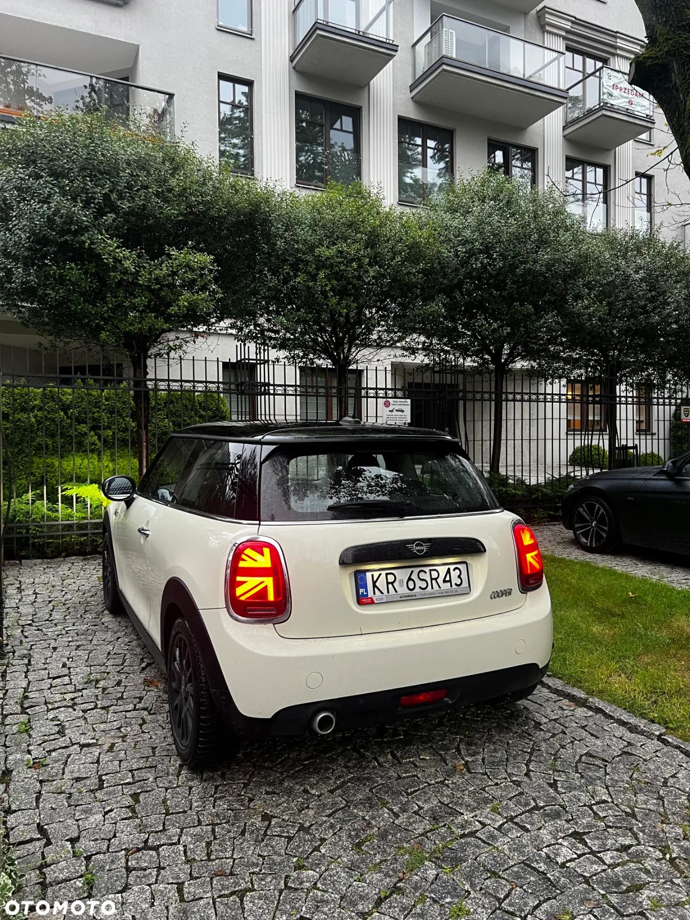 MINI Cooper Standard - 1