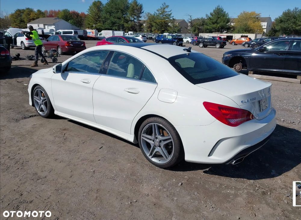 Mercedes-Benz CLA 250 4Matic 7G-DCT Sport - 3