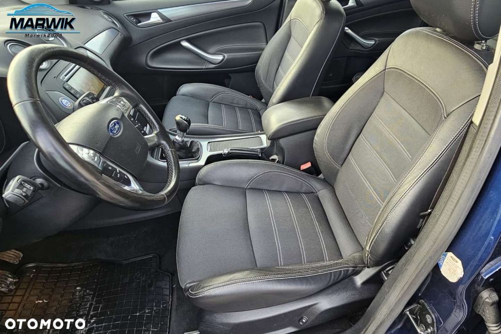 Ford Mondeo - 12