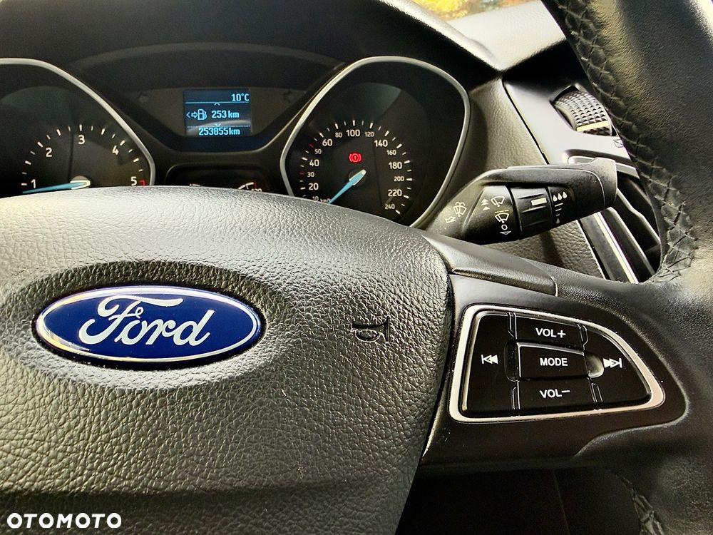 Ford Focus - 23