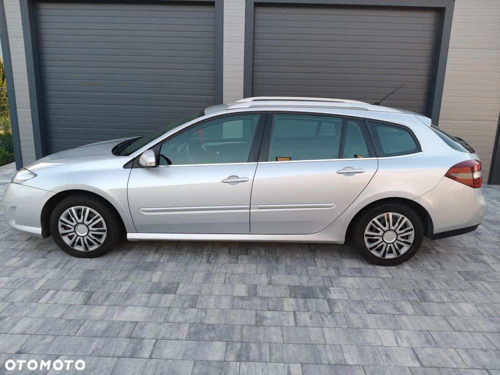 Renault Laguna dCi 110 FAP Dynamique - 8