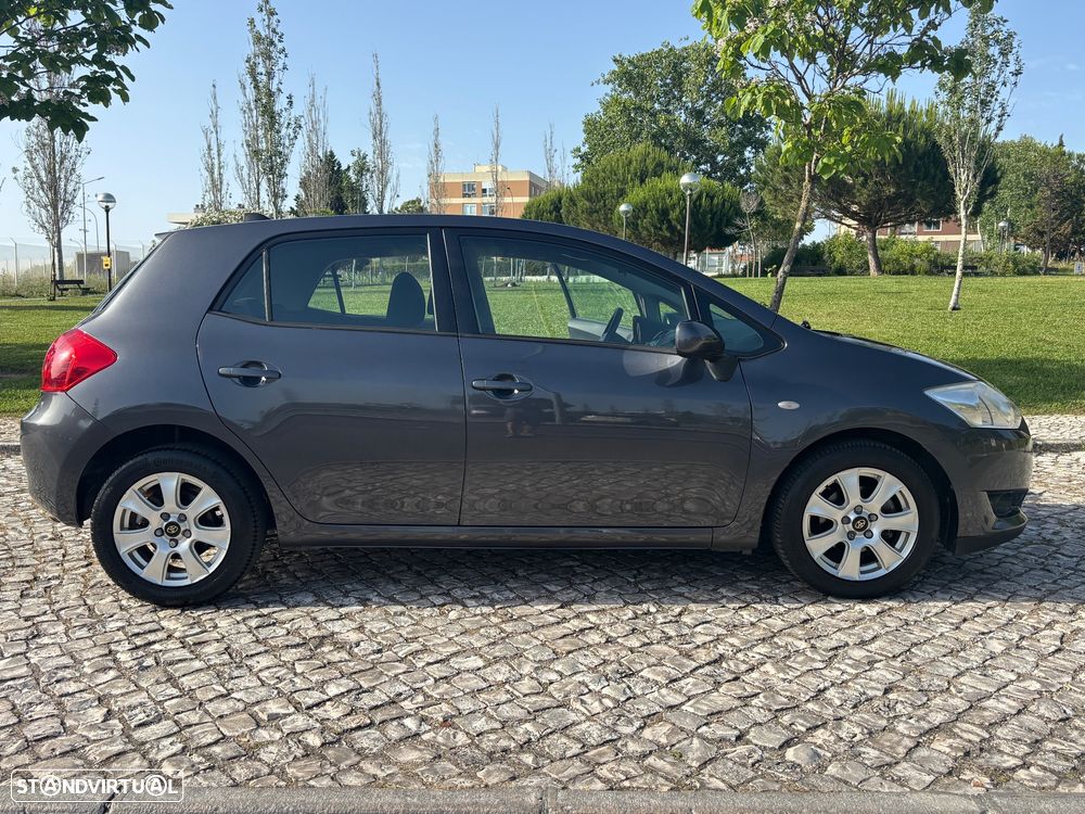Toyota Auris 1.4 D-4D AC - 4