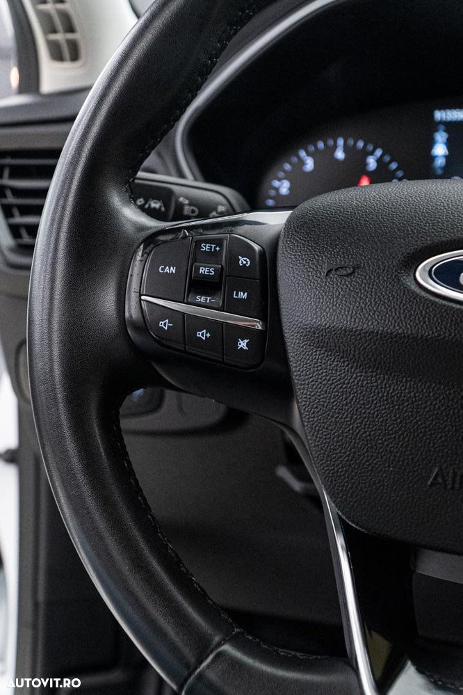 Ford Focus 1.0 EcoBoost MHEV Titanium - 18