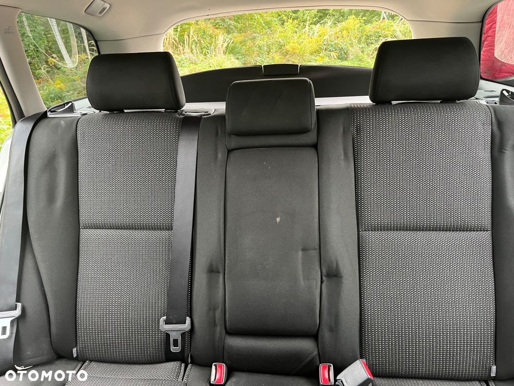 Toyota Avensis 2.2 D-4D Prestige - 22