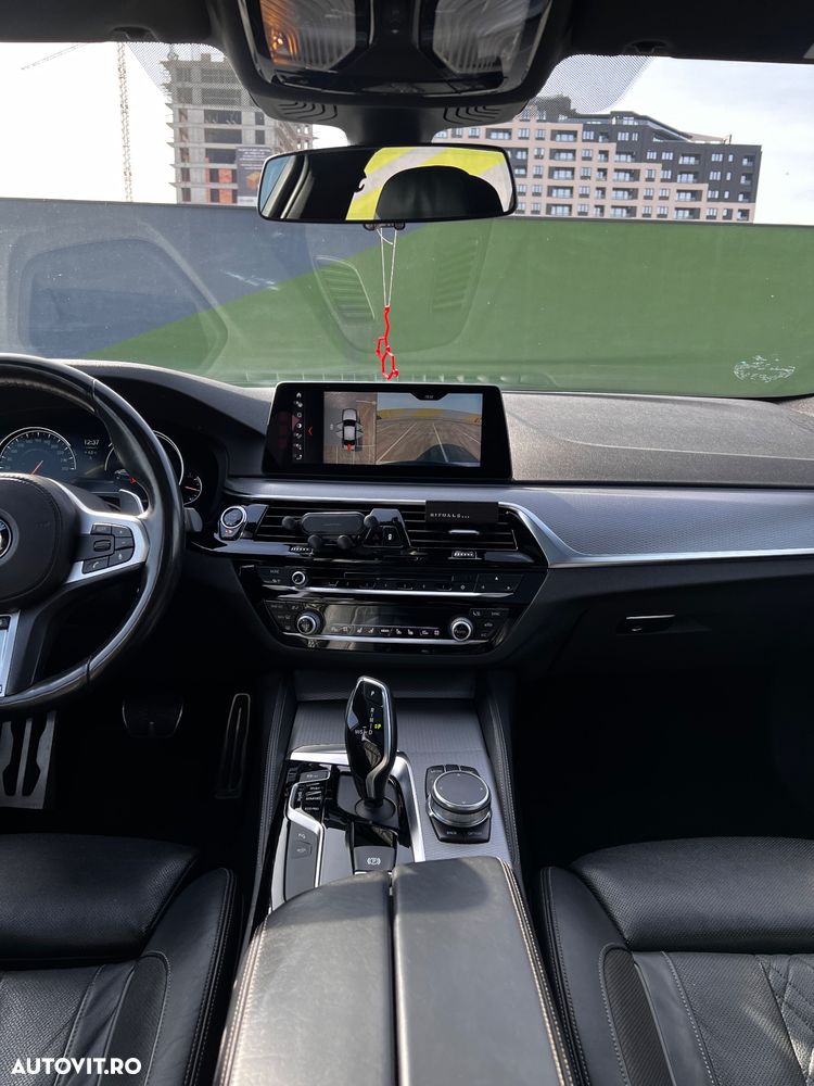 BMW Seria 5 520d Touring Aut. M Sport Edition - 20