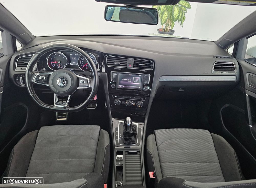 VW Golf 1.6 TDi R-Line DSG - 31