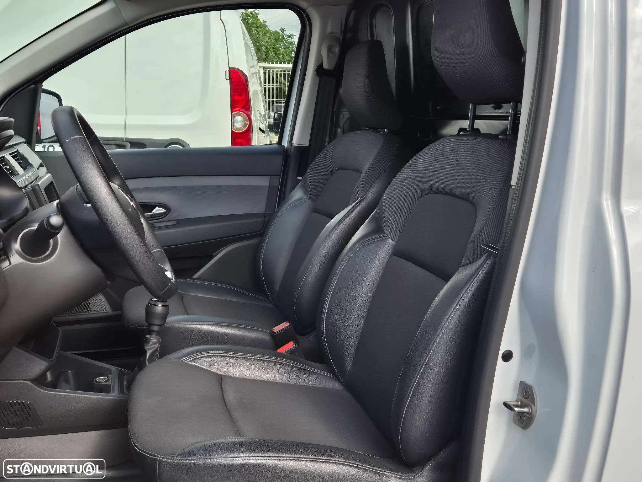 Renault Express Van 1.5 Blue DCI Confort - 4