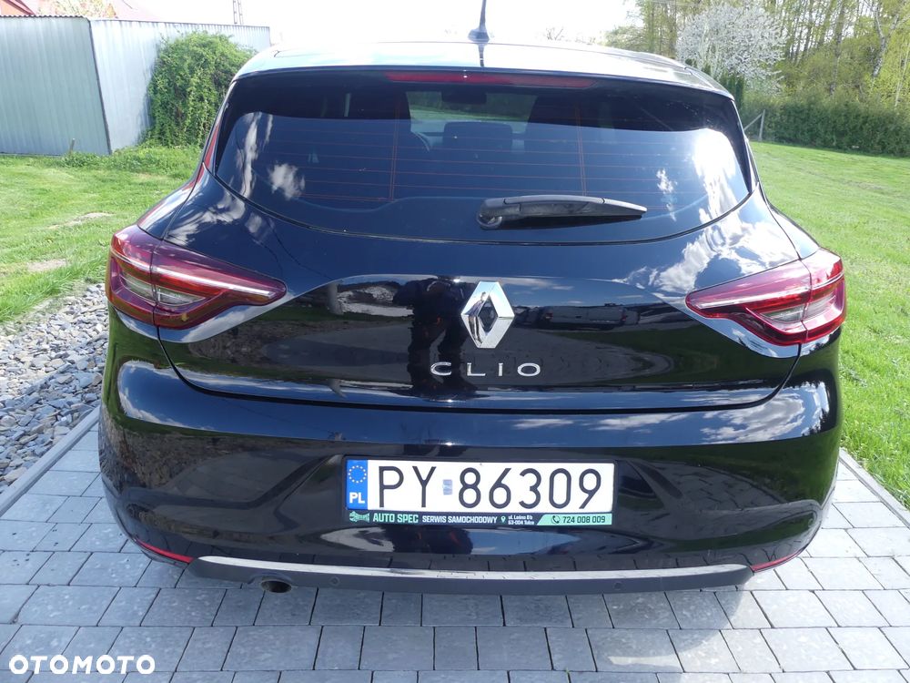 Renault Clio - 11