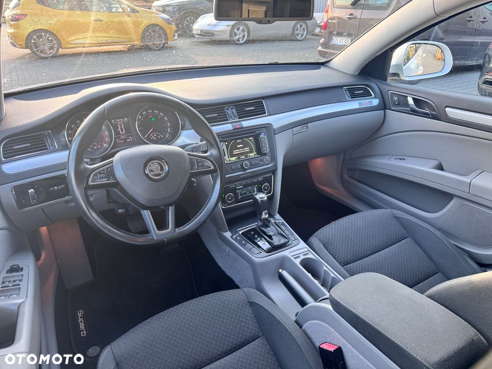 Skoda Superb 2.0 TDI 4x4 Ambition DSG - 16