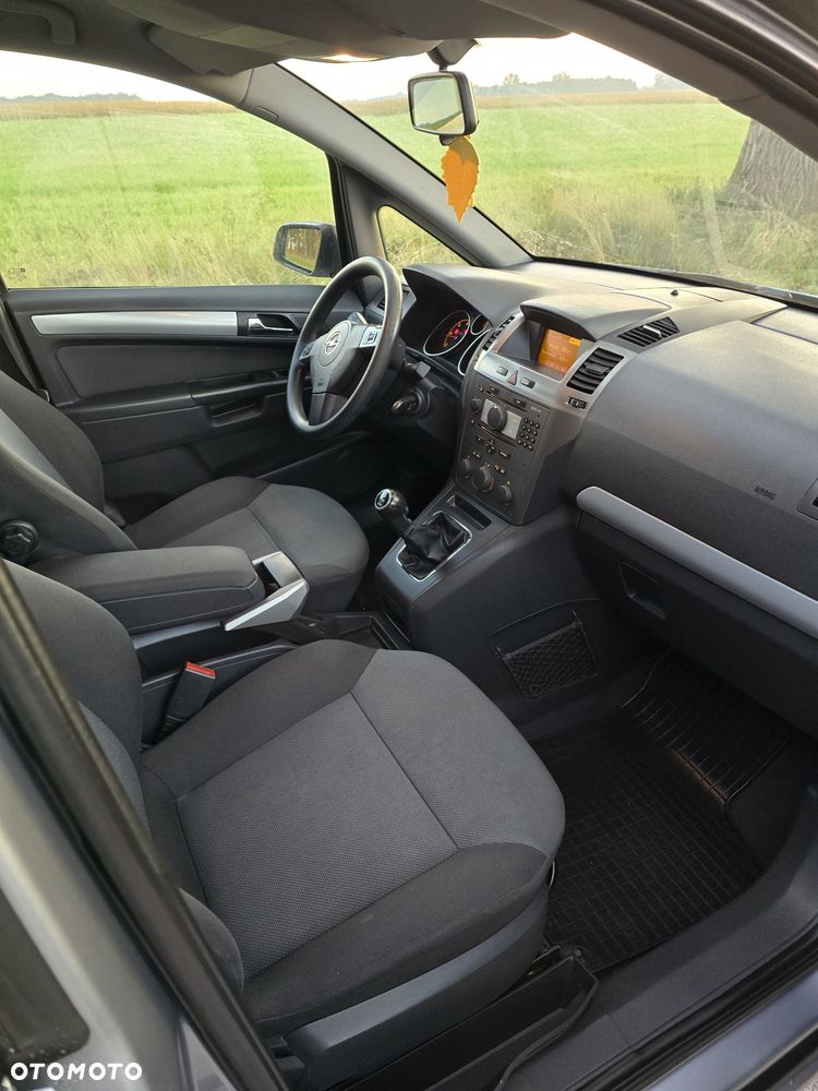 Opel Zafira - 7