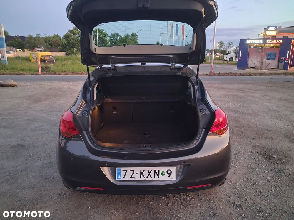 Opel Astra 1.6 Style - 9