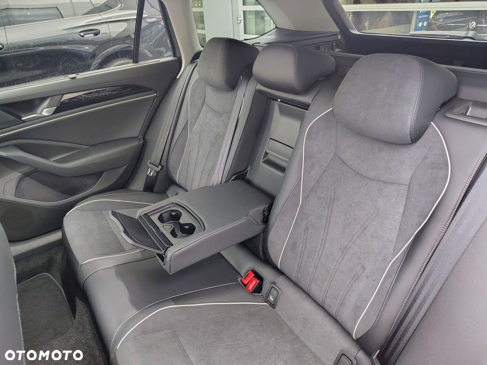 Volkswagen Passat - 21