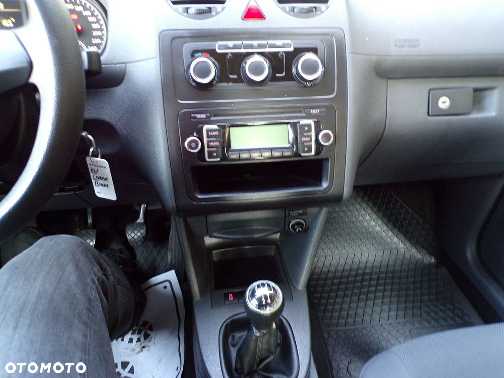 Volkswagen Caddy - 18