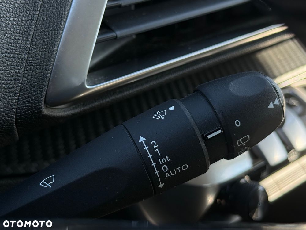 Peugeot 3008 BlueHDi 130 Stop & Start Active Business-Paket - 21