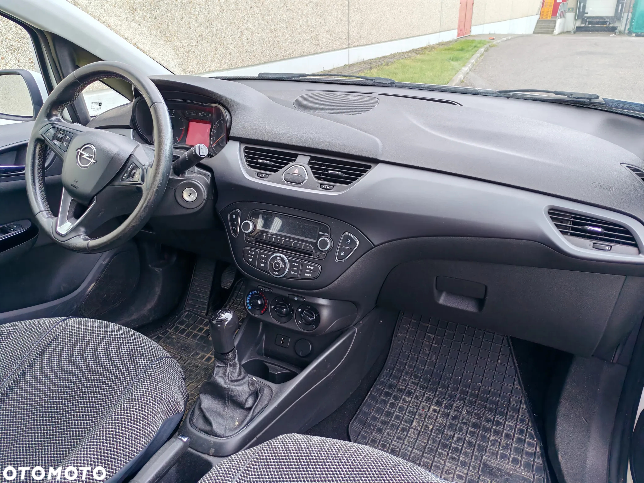Opel CORSA - 8