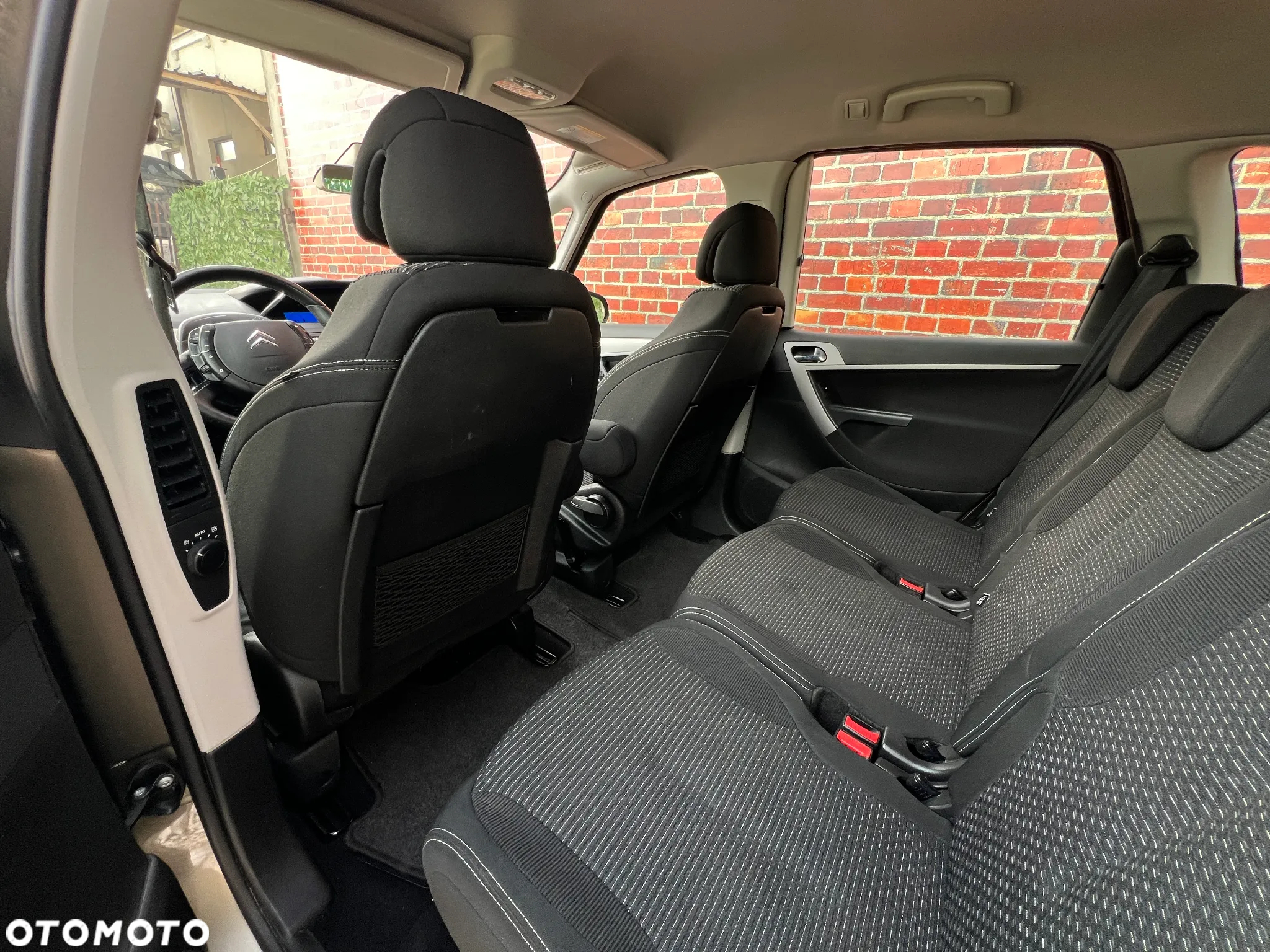 Citroën C4 Picasso - 11