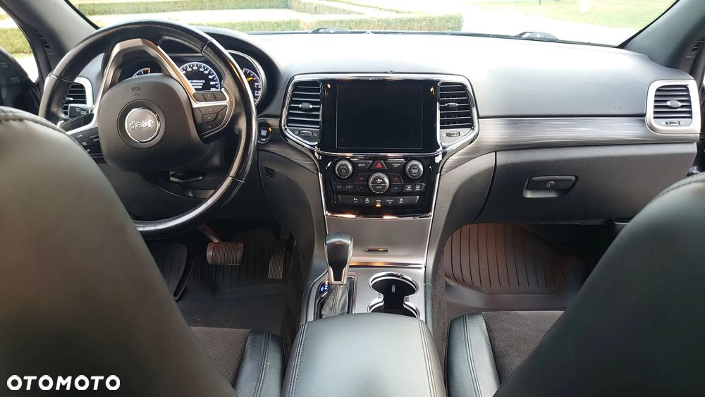 Jeep Grand Cherokee - 21