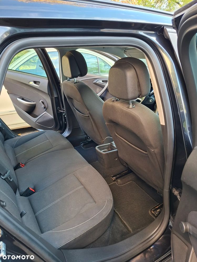 Opel Astra - 11