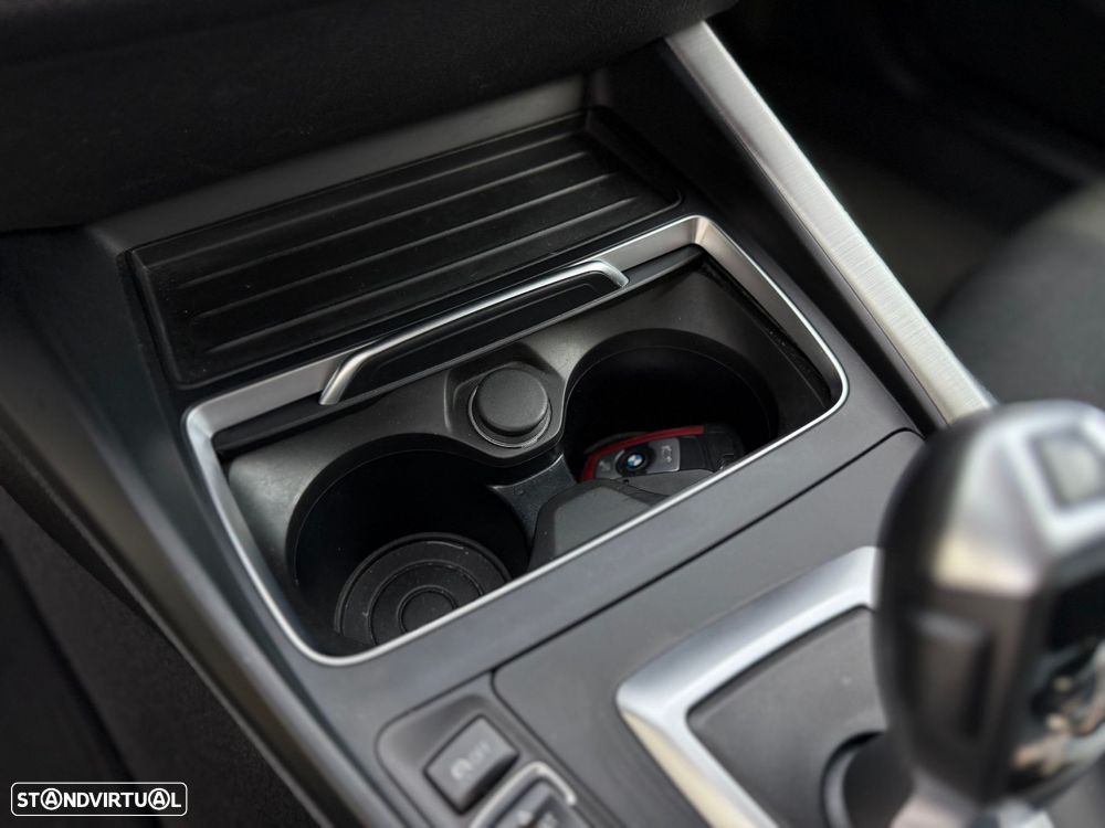 BMW 116 d Advantage Auto - 43