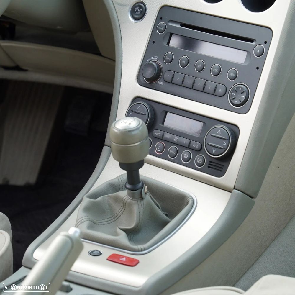 Alfa Romeo 159 Sportwagon 1.9 JTDm 16V Sportiva - 14